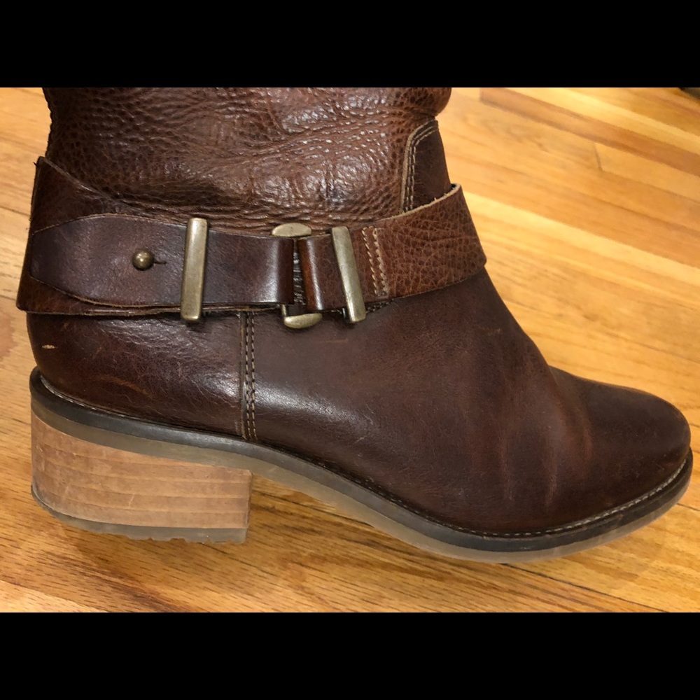 Italian Leather Boots with Buckle - Picture 3 of 8